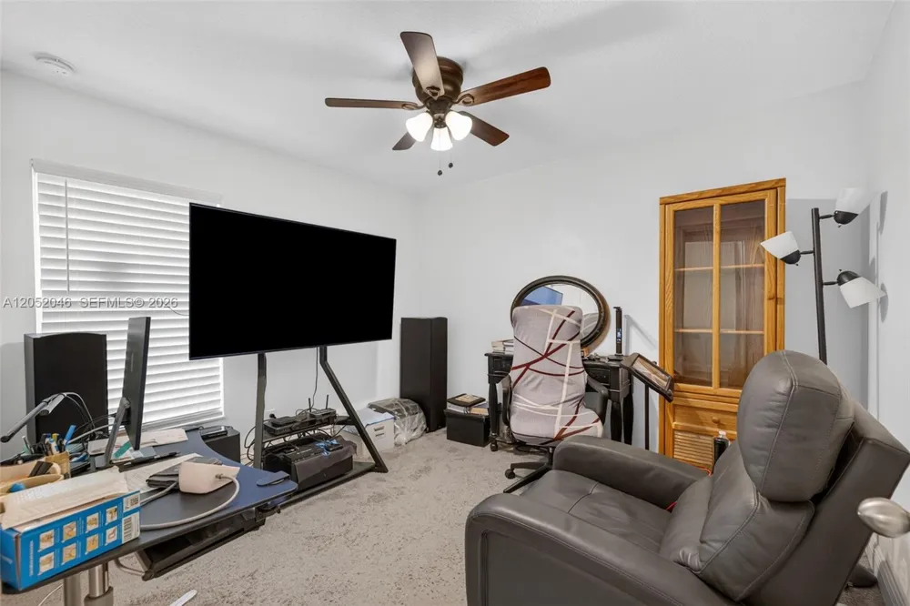 9760 Palm Breezes Dr Fort Pierce, FL 34945