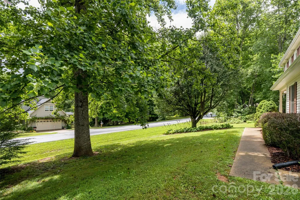 204 Windsor Forest Circle Fletcher, NC 28732