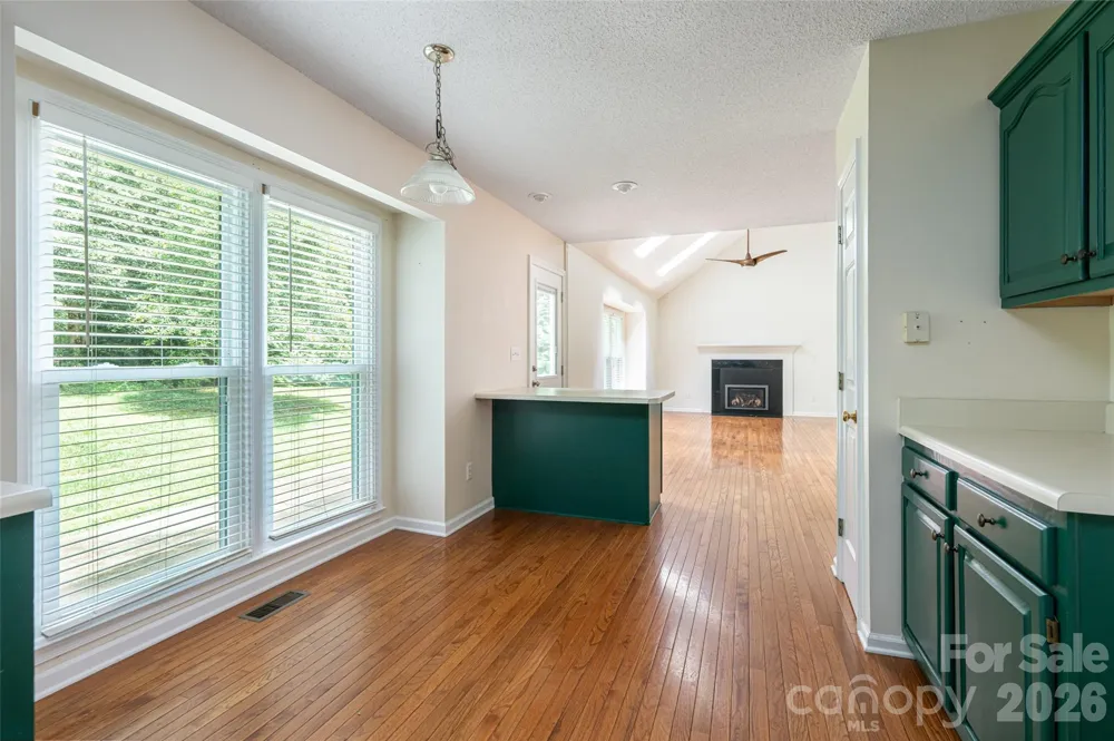 204 Windsor Forest Circle Fletcher, NC 28732