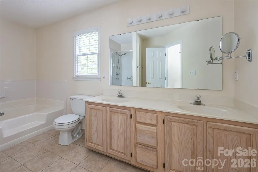 204 Windsor Forest Circle Fletcher, NC 28732