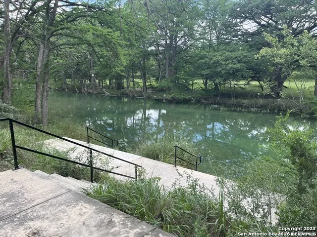 0000 Ridge Loop Leakey, TX 78873