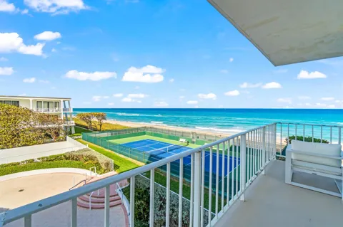 2295 S Ocean Boulevard #425