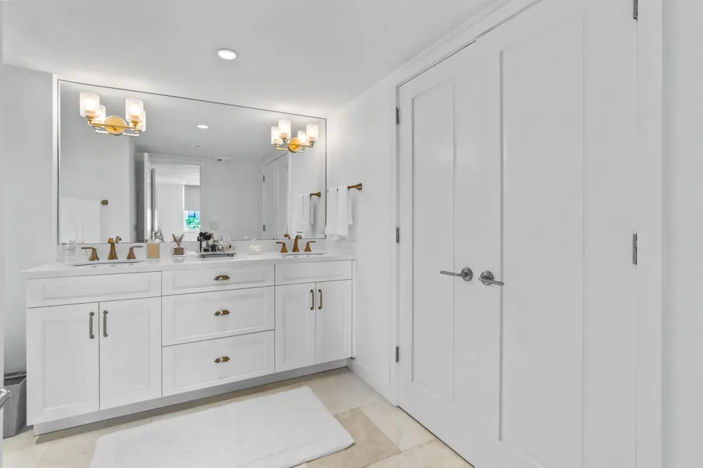 2295 S Ocean Boulevard #425 Palm Beach, FL 33480