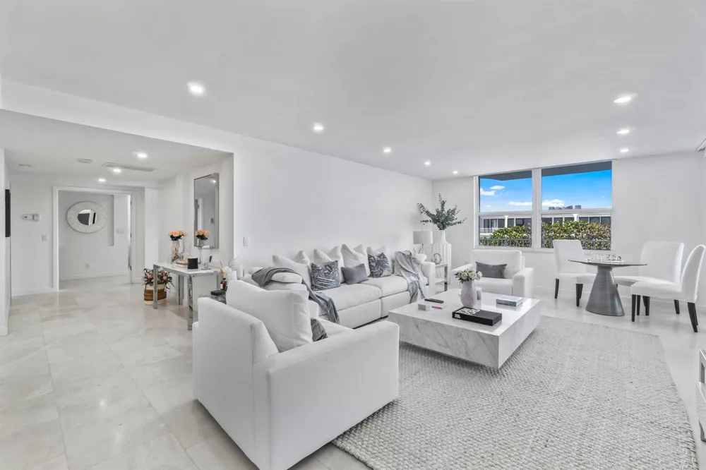 2295 S Ocean Boulevard #425 Palm Beach, FL 33480