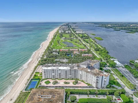 2295 S Ocean Boulevard #321