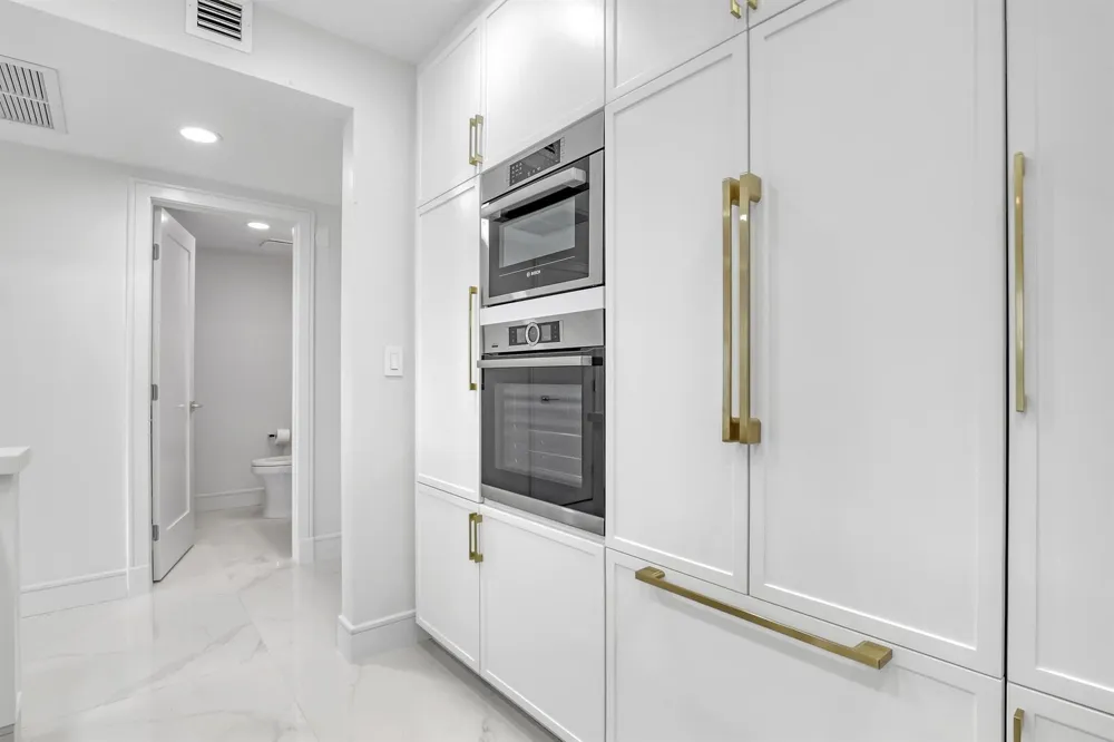 2295 S Ocean Boulevard #321 Palm Beach, FL 33480