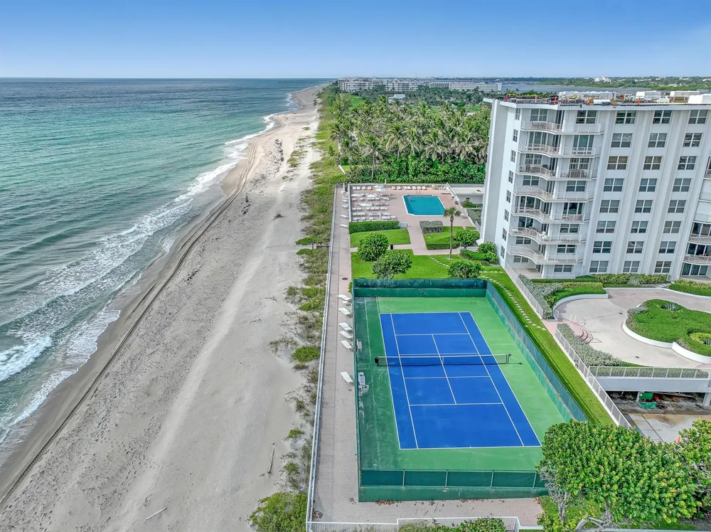 2295 S Ocean Boulevard #321 Palm Beach, FL 33480