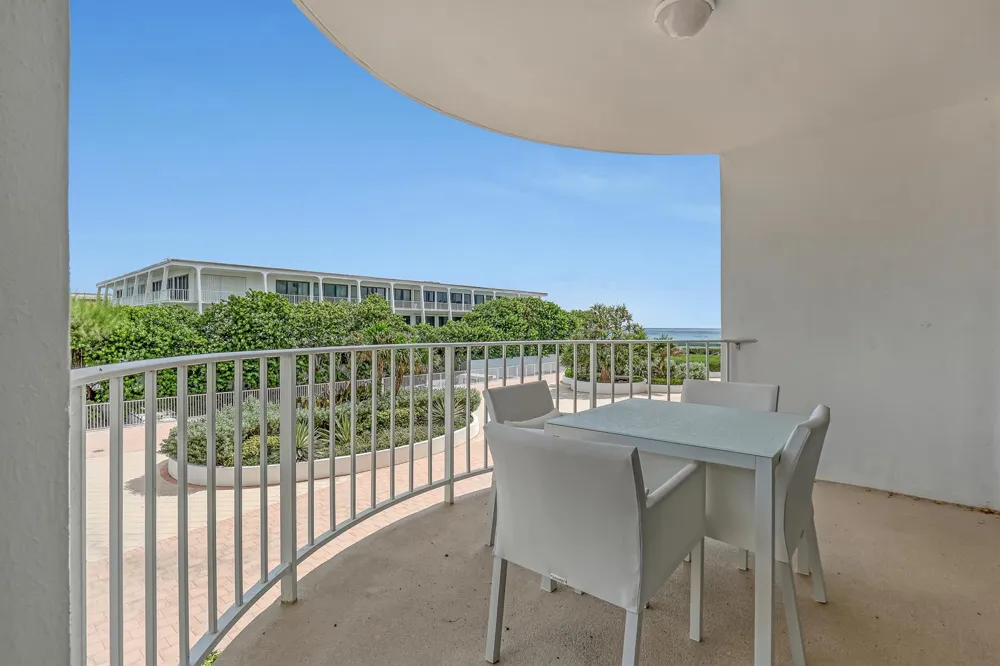 2295 S Ocean Boulevard #321 Palm Beach, FL 33480