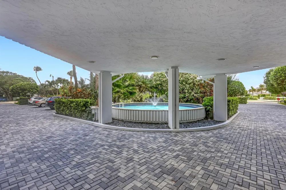 2295 S Ocean Boulevard #321 Palm Beach, FL 33480