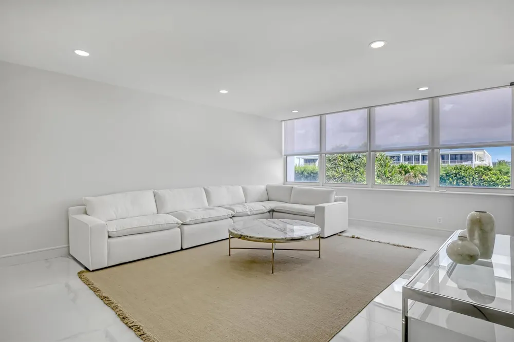 2295 S Ocean Boulevard #321 Palm Beach, FL 33480
