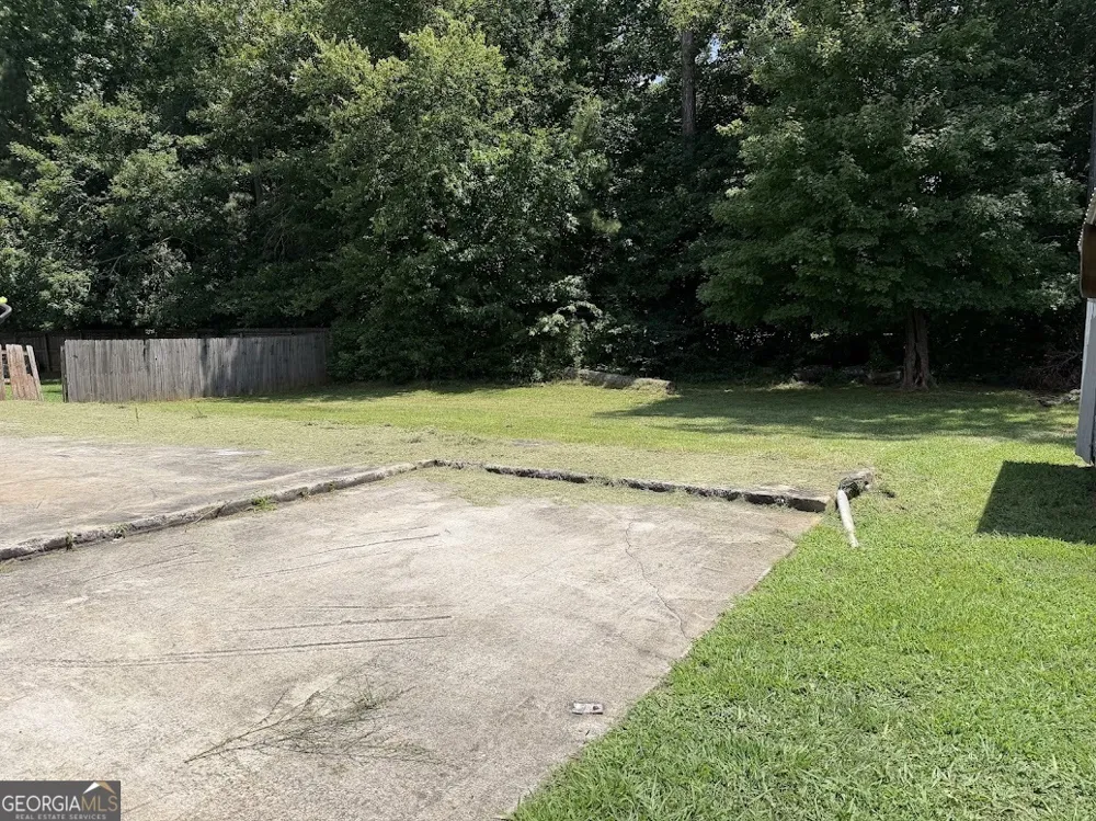 252 Old Bremen RD Carrollton, GA 30117