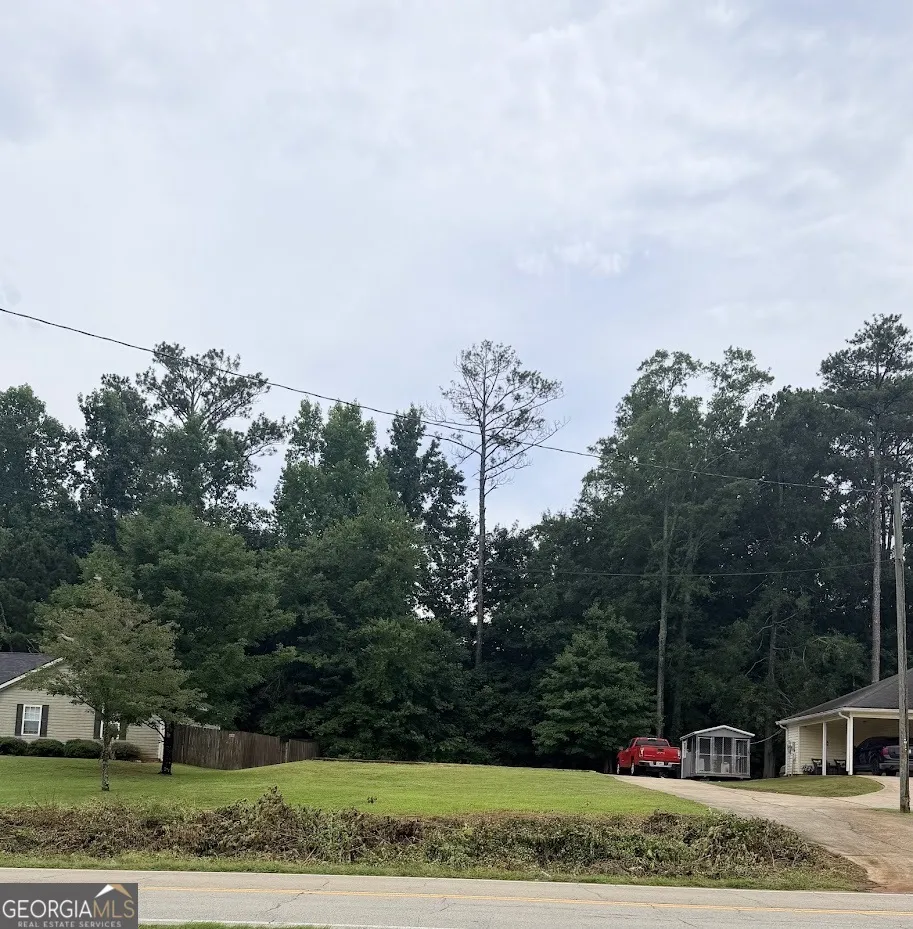 252 Old Bremen RD Carrollton, GA 30117