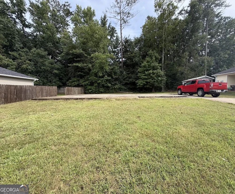 252 Old Bremen RD Carrollton, GA 30117