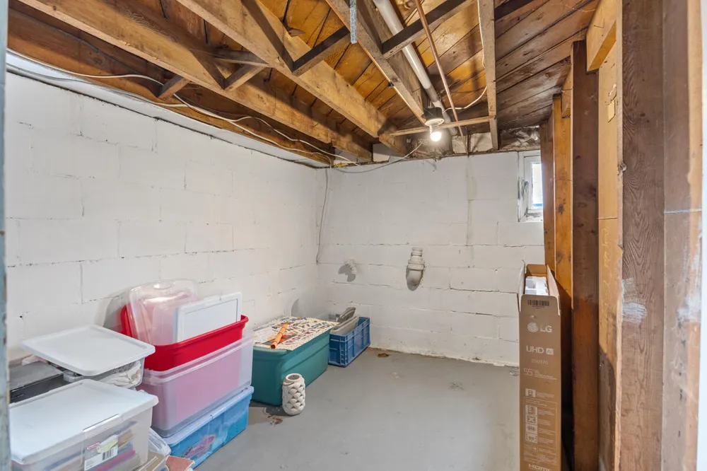 1628 Pennoyer Avenue Grand Haven, MI 49417