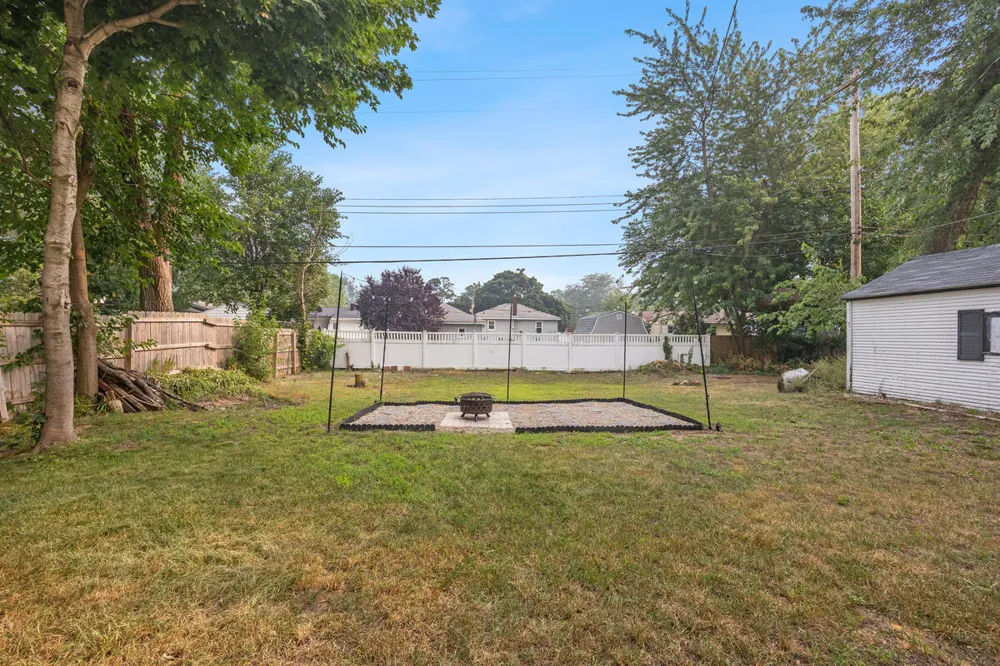 1628 Pennoyer Avenue Grand Haven, MI 49417