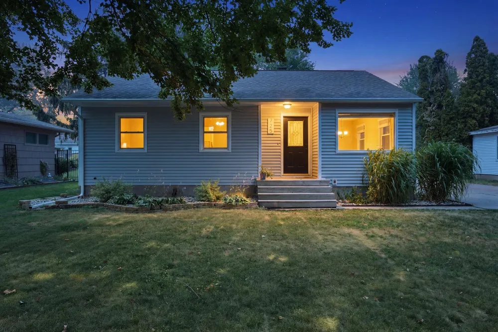725 Winter Street Spring Lake, MI 49456