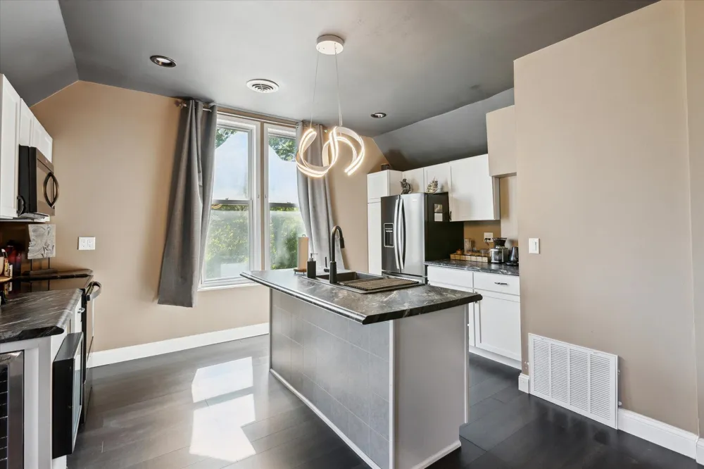 1010 6th Street Bay City City, MI 48708