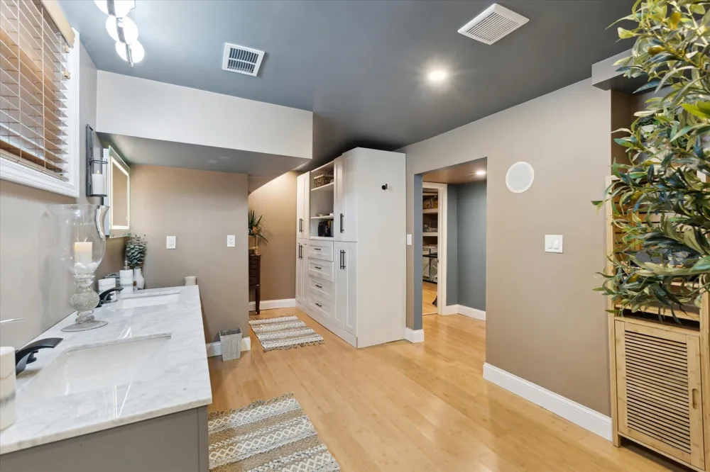 1010 6th Street Bay City City, MI 48708