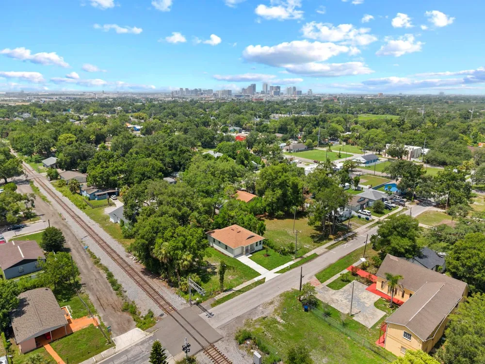 2915 CHIPCO STREET Tampa, FL 33605