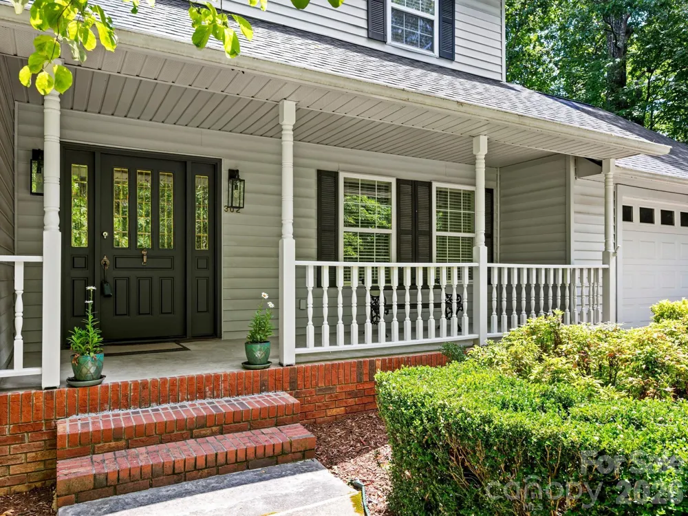302 Shadecrest Lane Mills River, NC 28759