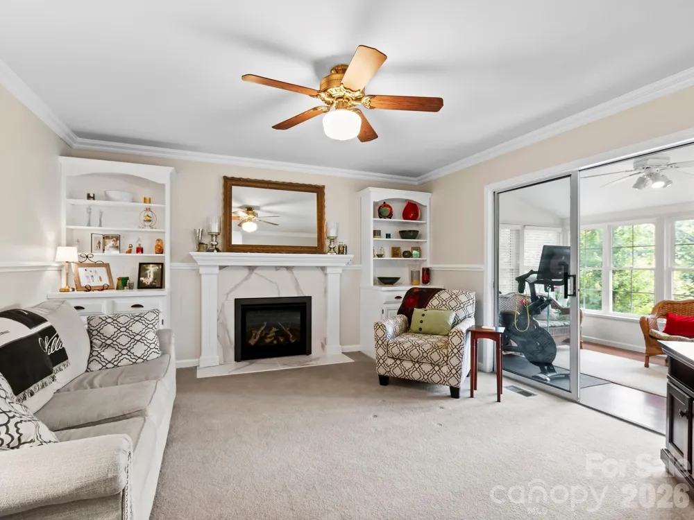 302 Shadecrest Lane Mills River, NC 28759