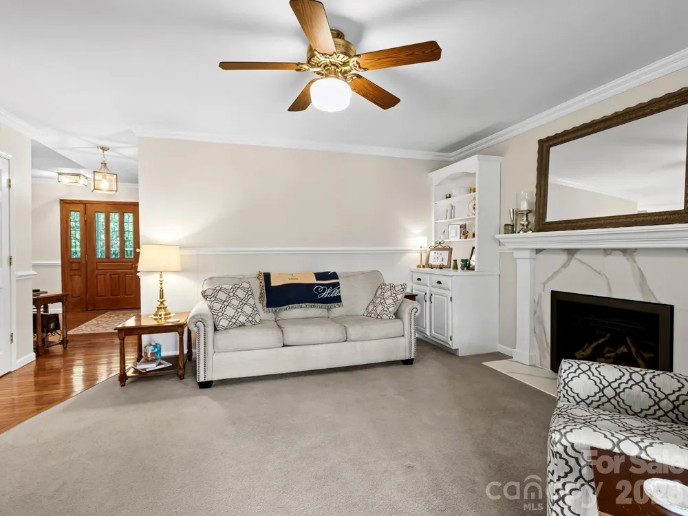 302 Shadecrest Lane Mills River, NC 28759