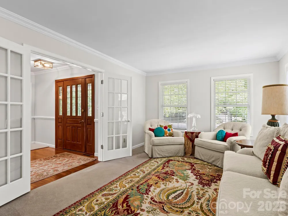 302 Shadecrest Lane Mills River, NC 28759