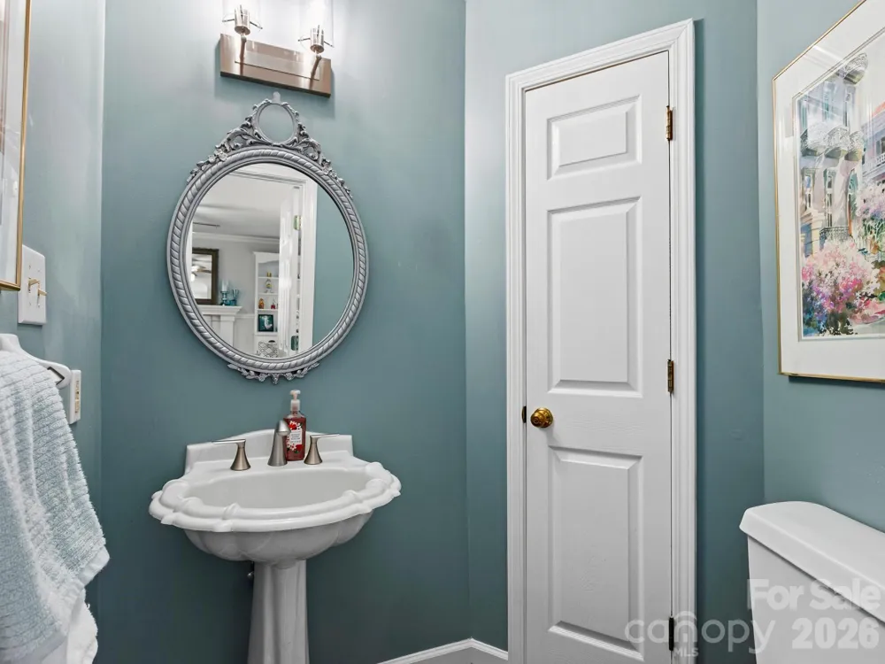 302 Shadecrest Lane Mills River, NC 28759