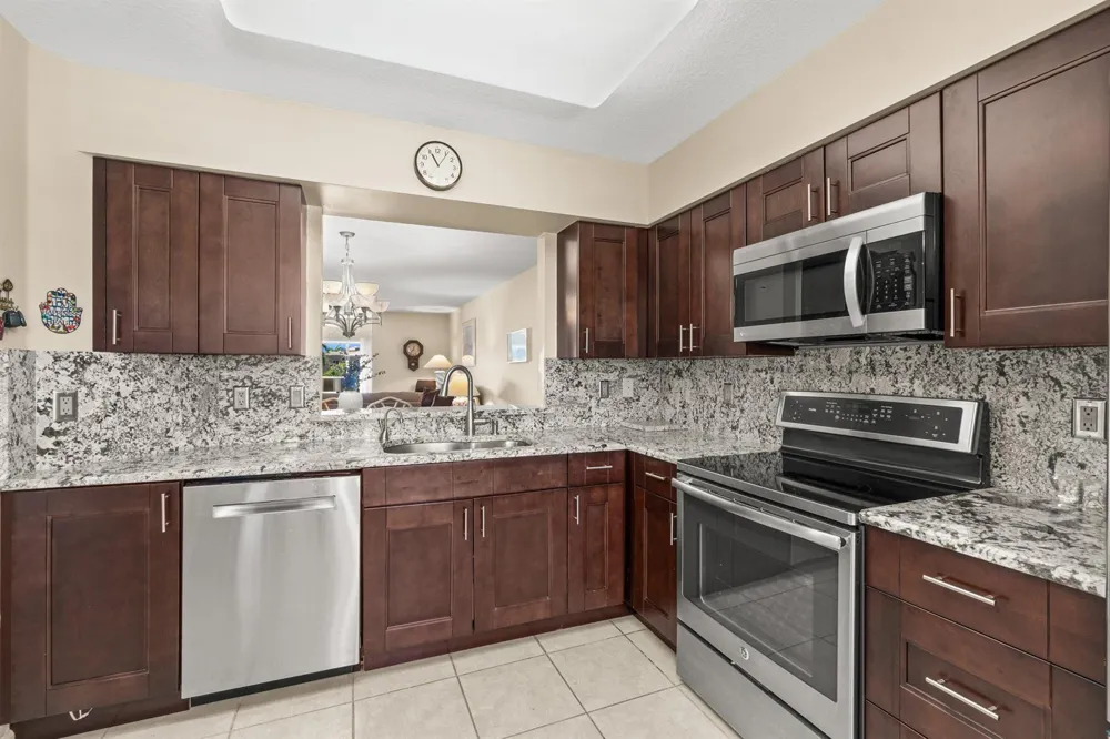 12560 Majesty Circle #401 Boynton Beach, FL 33437