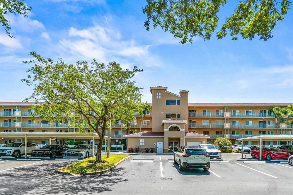 12560 Majesty Circle #401 Boynton Beach, FL 33437