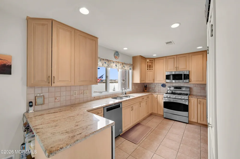 299 Monterey Circle Lavallette, NJ 08735