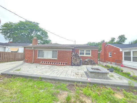 1845 Linden Street
