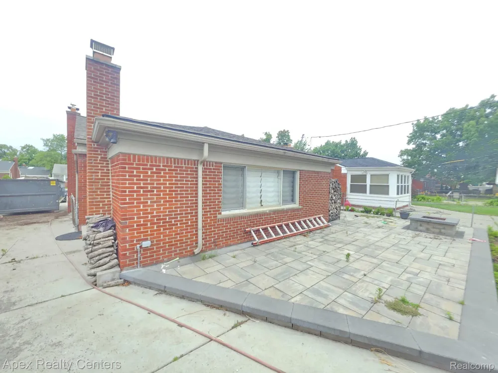 1845 Linden Street Dearborn City, MI 48124