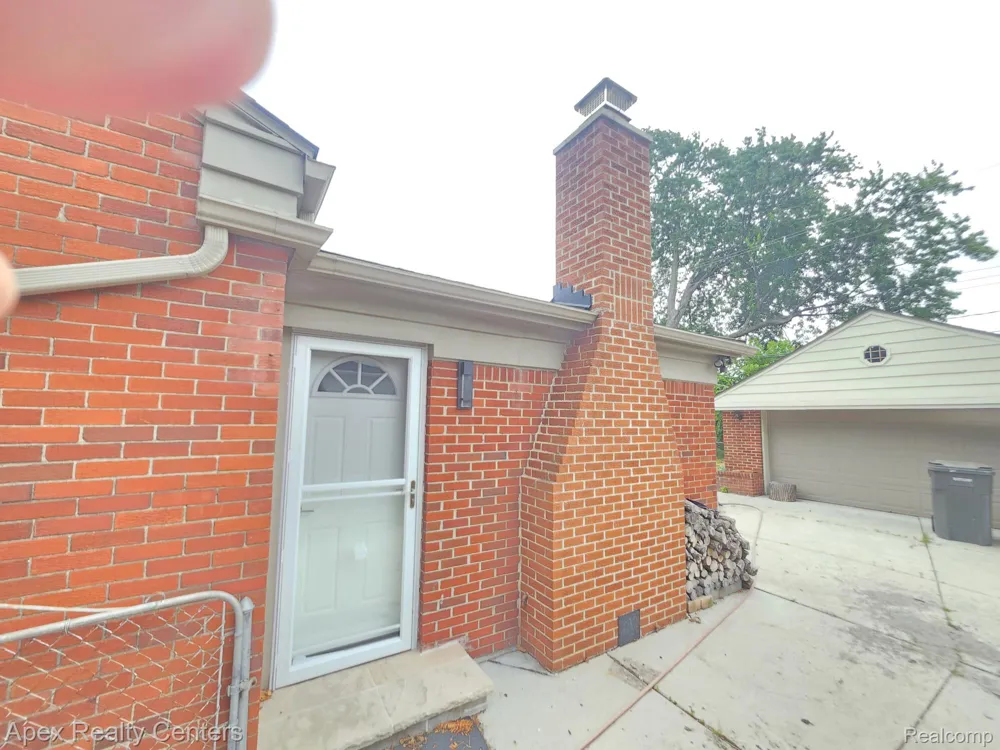 1845 Linden Street Dearborn City, MI 48124