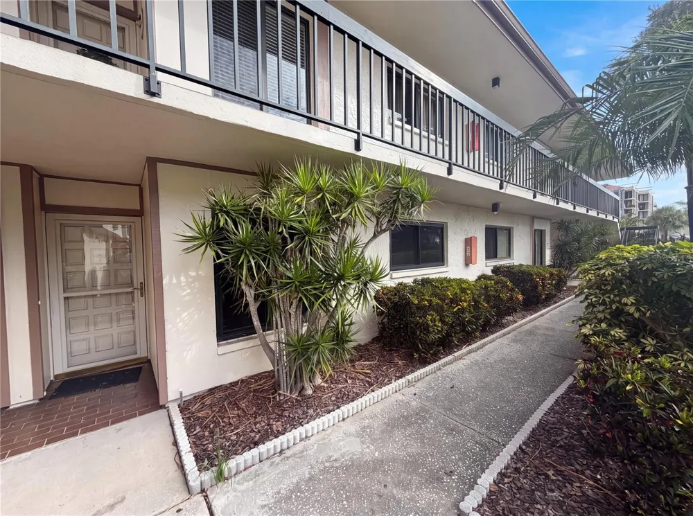 6219 PALMA DEL MAR BOULEVARD S #114 St Petersburg, FL 33715