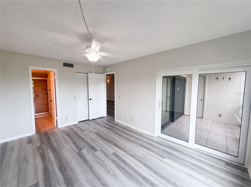 6219 PALMA DEL MAR BOULEVARD S #114 St Petersburg, FL 33715