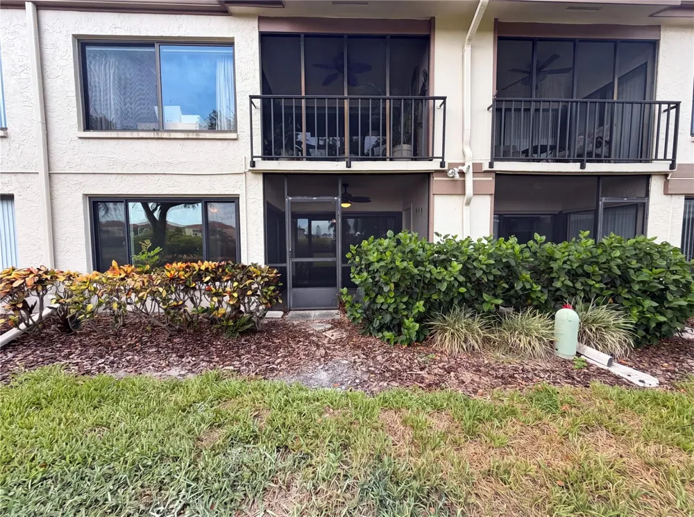 6219 PALMA DEL MAR BOULEVARD S #114 St Petersburg, FL 33715