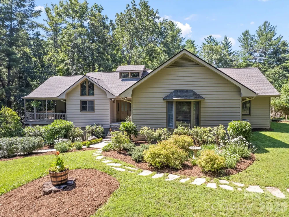 58 Sedgewood Court Fairview, NC 28730
