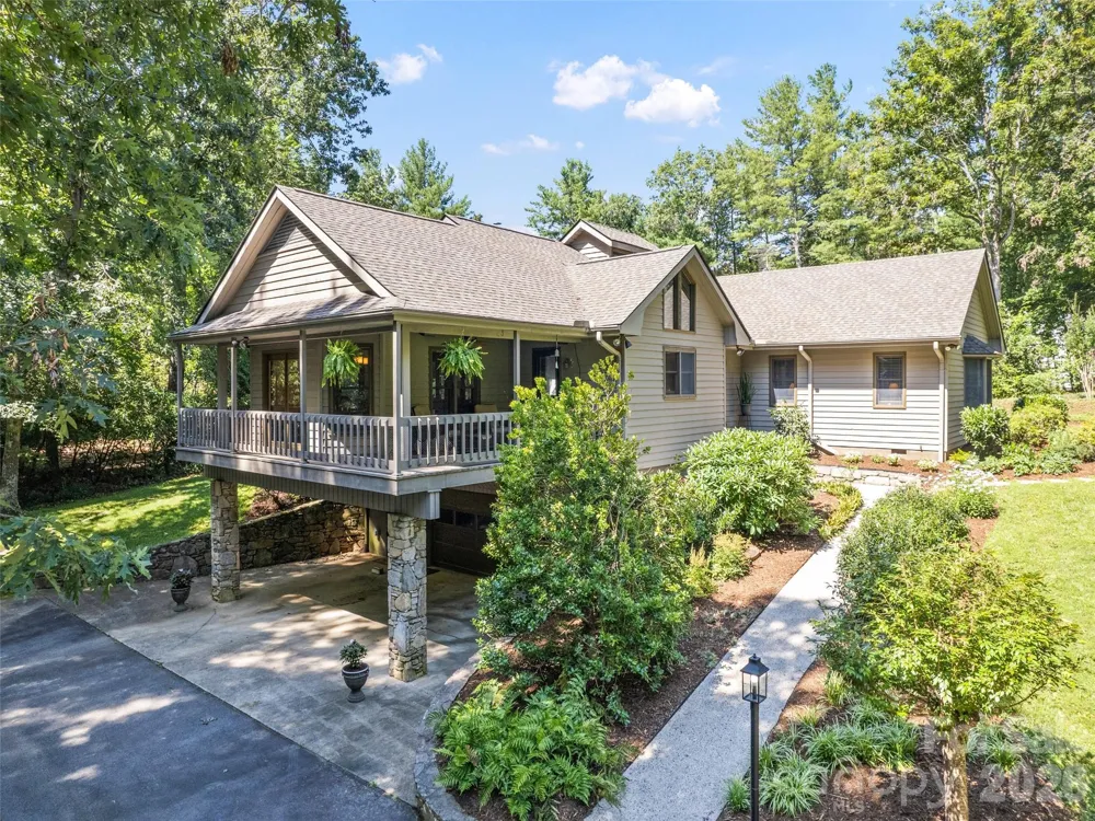 58 Sedgewood Court Fairview, NC 28730