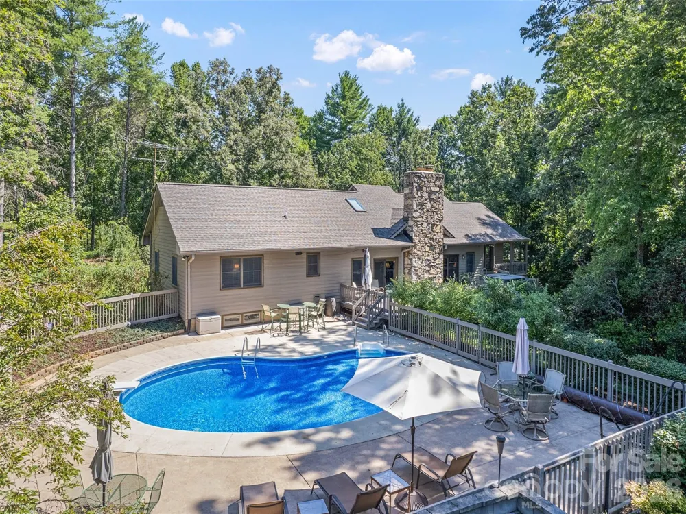 58 Sedgewood Court Fairview, NC 28730