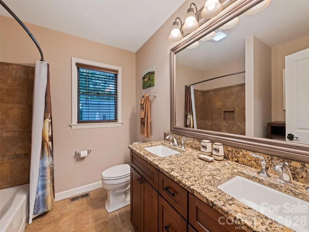 58 Sedgewood Court Fairview, NC 28730
