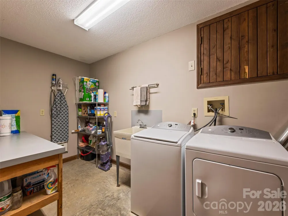 58 Sedgewood Court Fairview, NC 28730