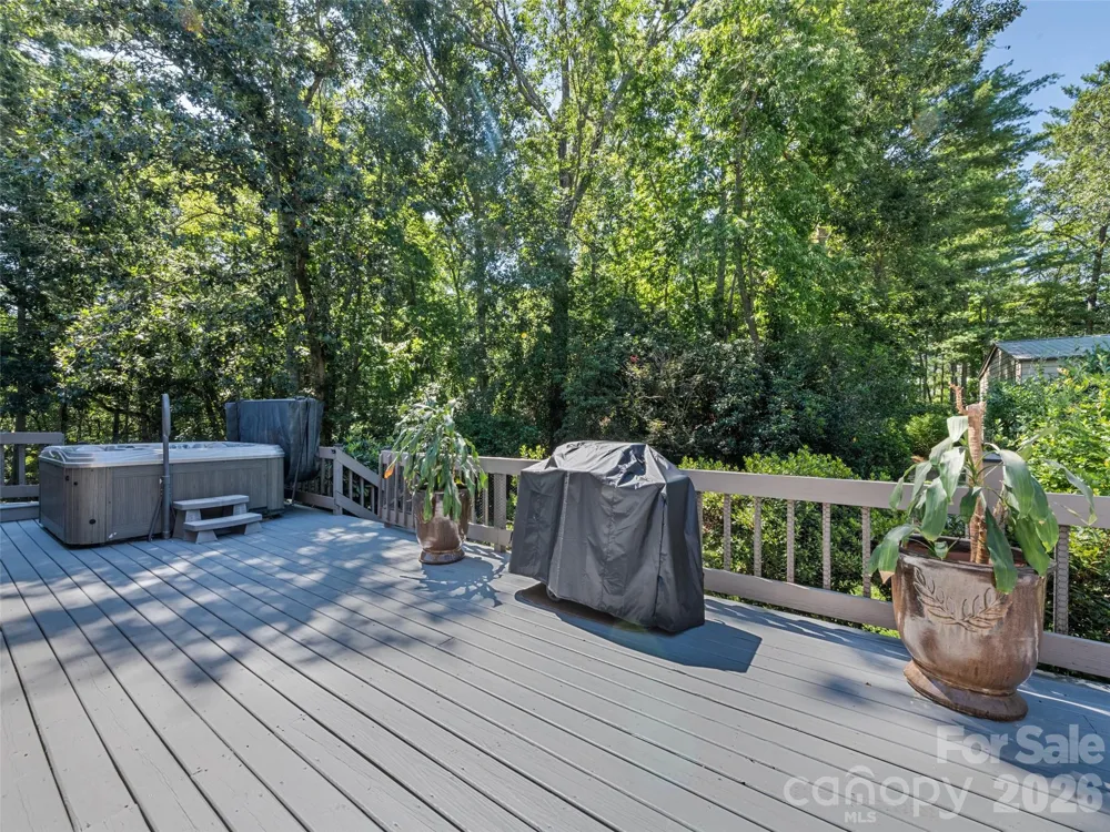 58 Sedgewood Court Fairview, NC 28730