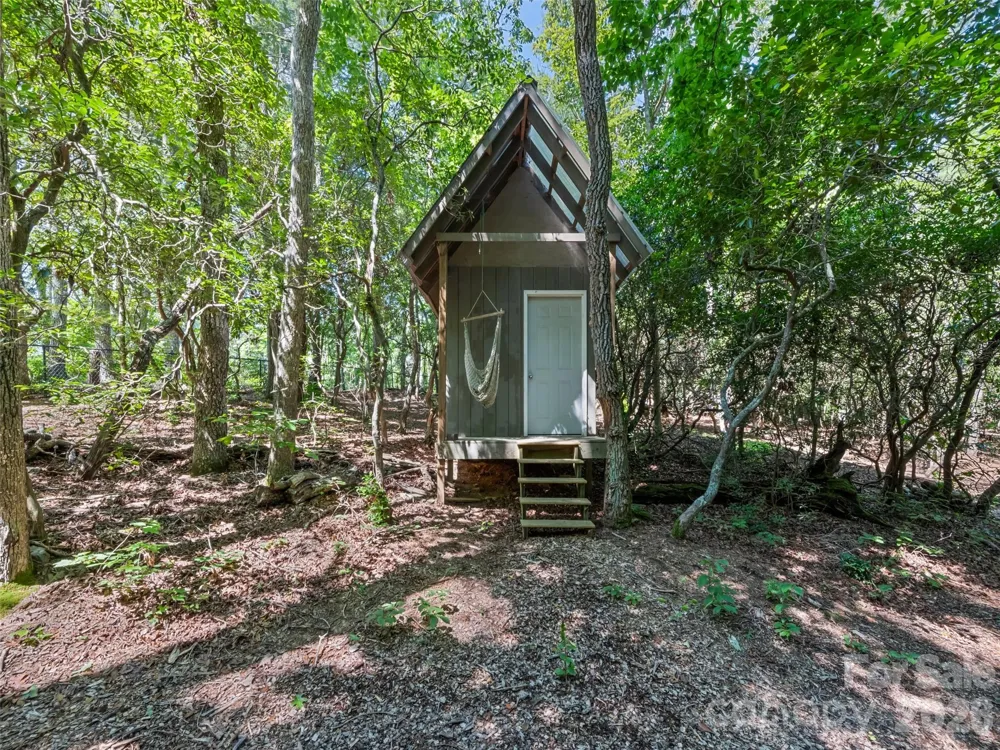 58 Sedgewood Court Fairview, NC 28730