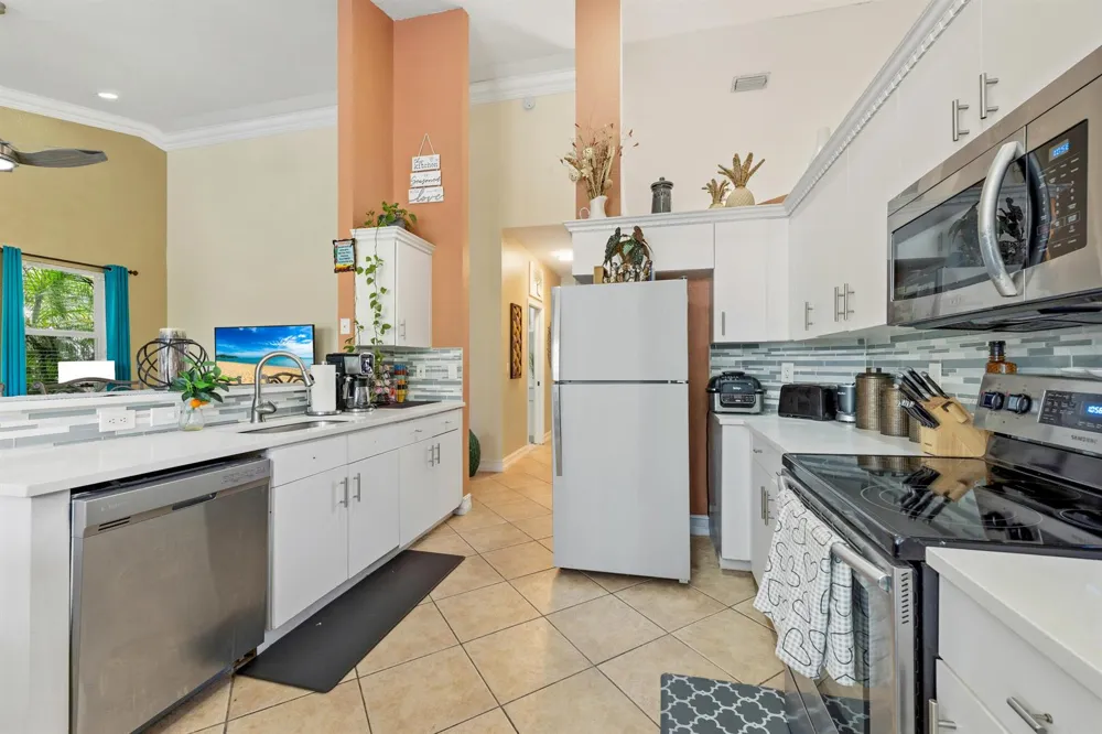 5376 NW 57TH TERRACE Coral Springs, FL 33067