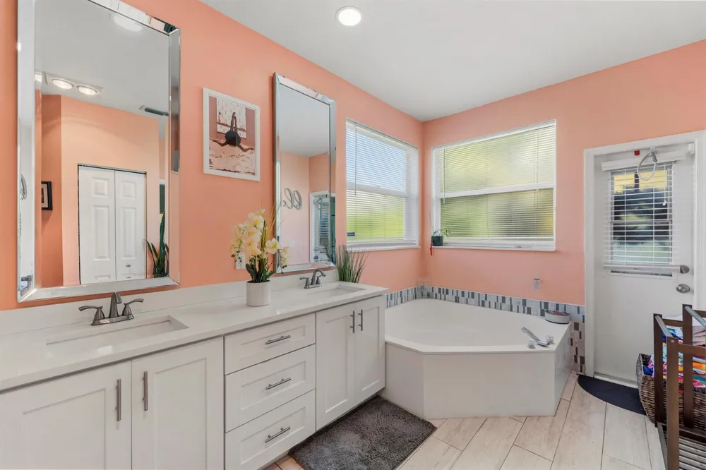 5376 NW 57TH TERRACE Coral Springs, FL 33067