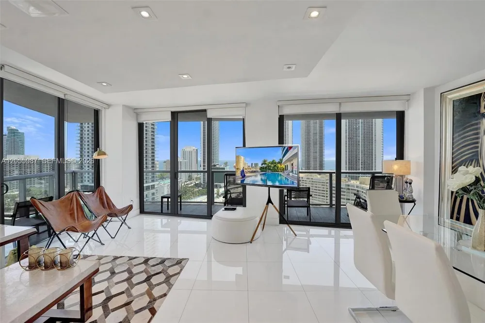 2600 E Hallandale Beach Blvd #T1902 Hallandale Beach, FL 33009