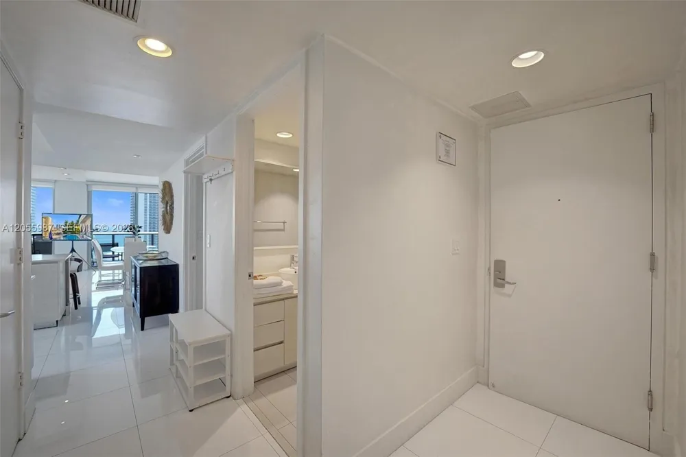 2600 E Hallandale Beach Blvd #T1902 Hallandale Beach, FL 33009