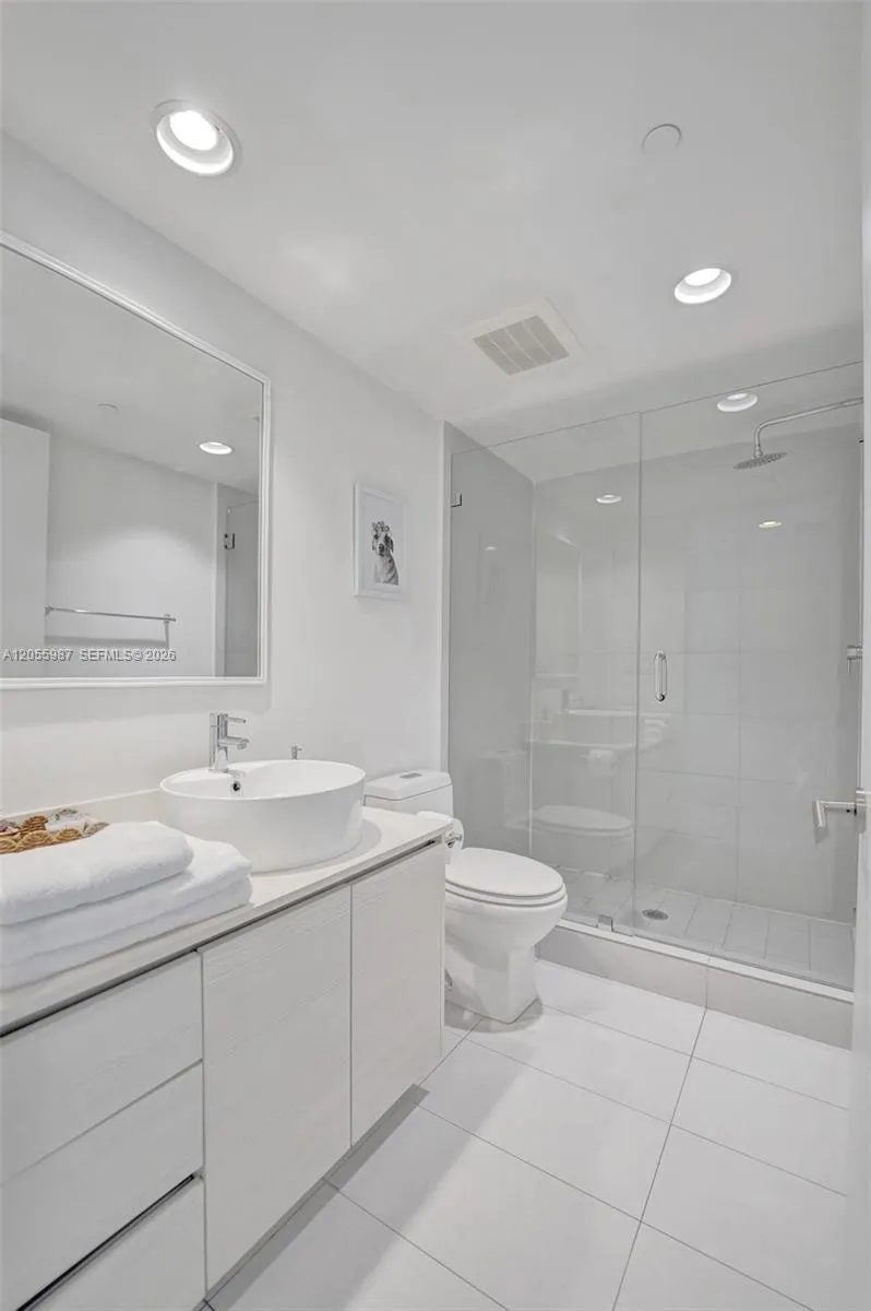 2600 E Hallandale Beach Blvd #T1902 Hallandale Beach, FL 33009