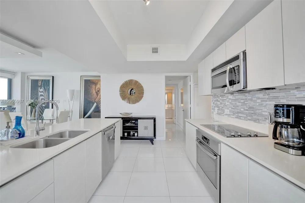 2600 E Hallandale Beach Blvd #T1902 Hallandale Beach, FL 33009